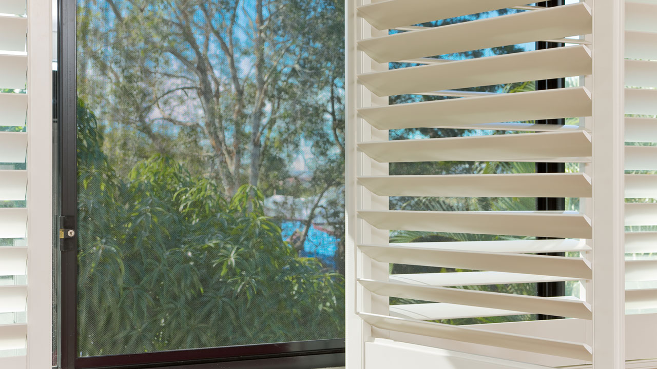 Top 5 Fly Screen FAQ's  Down Under Insect Screens & Security
